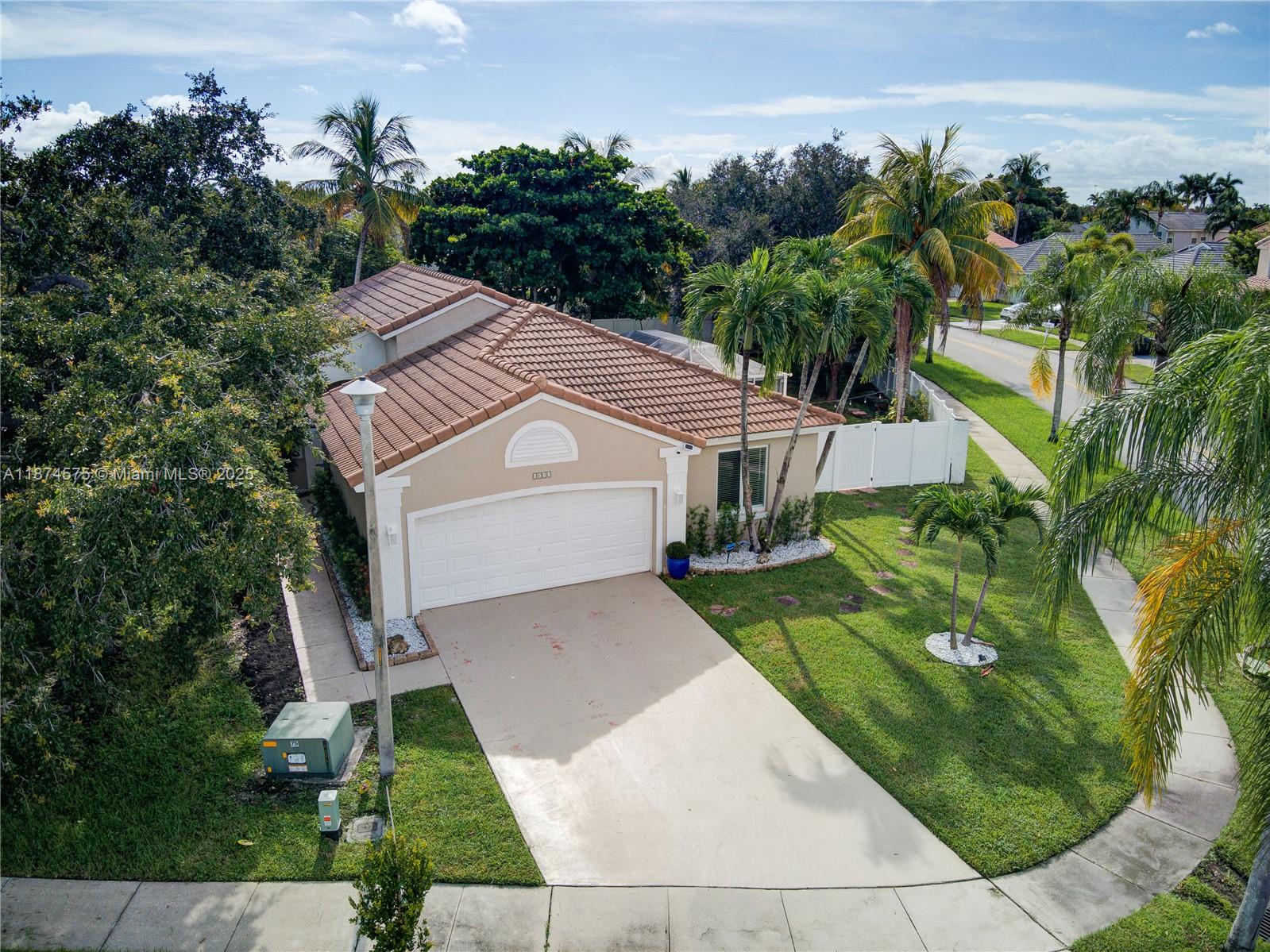 1113 NW 175th Ave