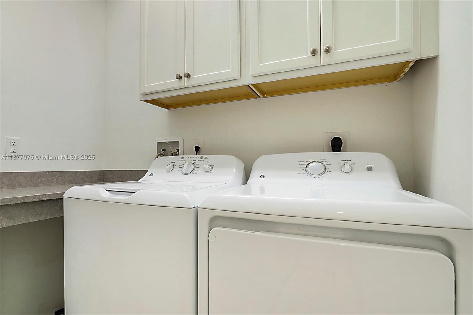 140 Ocean Breeze Dr Juno Beach, FL 33408