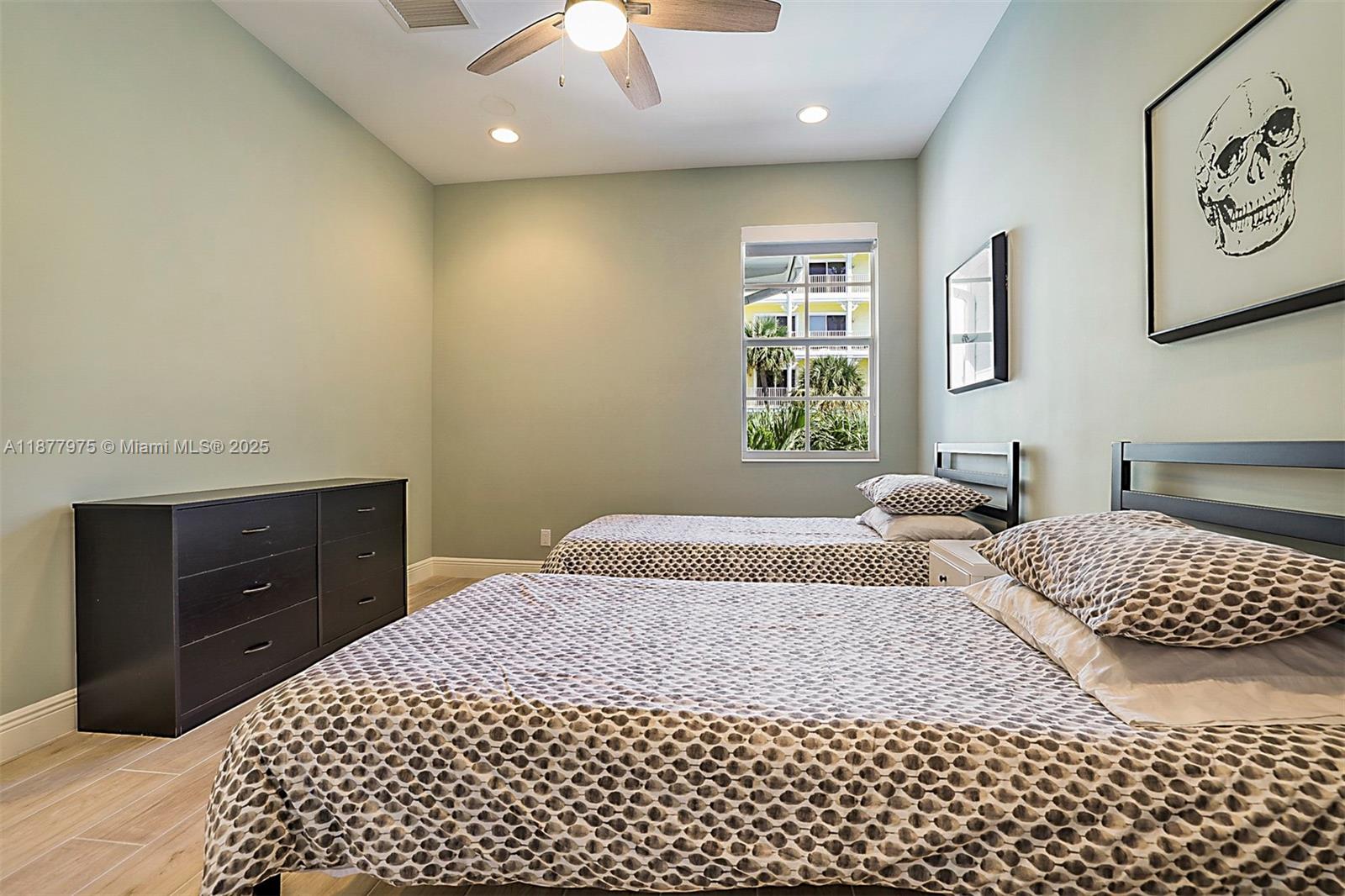 140 Ocean Breeze Dr Juno Beach, FL 33408