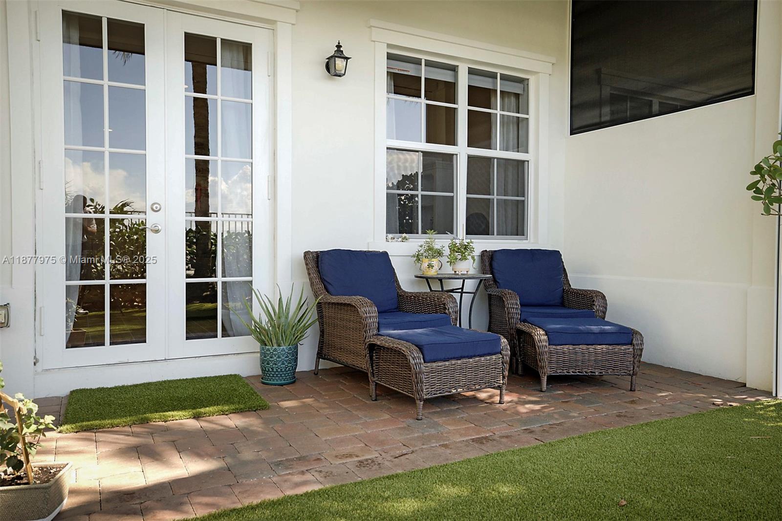 140 Ocean Breeze Dr Juno Beach, FL 33408