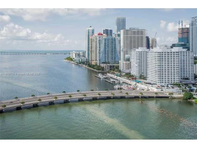 701 Brickell Key Blvd #LPH-10
