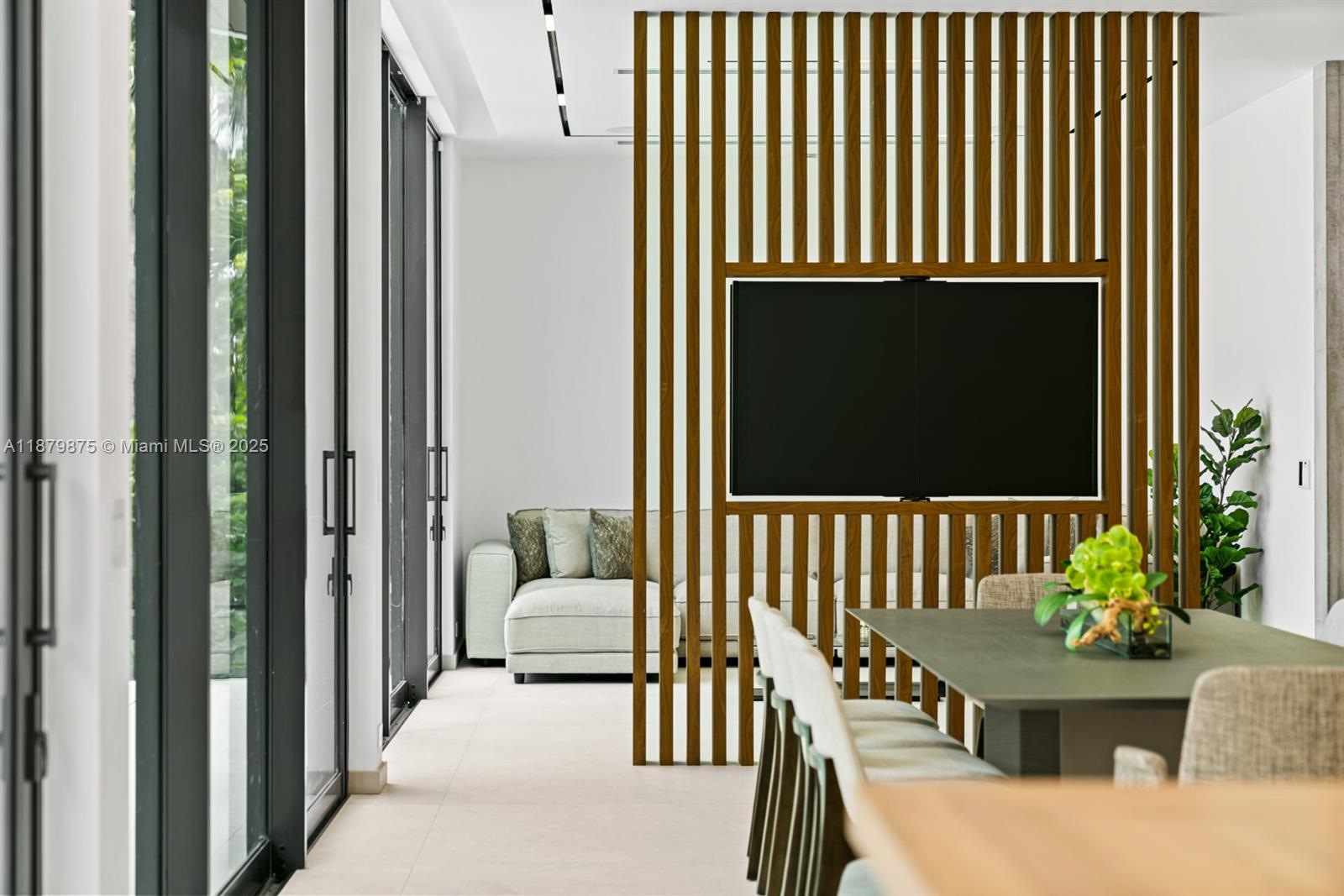 1379 NE 104th St Miami Shores, FL 33138 1379 NE 104th St Miami Shores, FL 33138