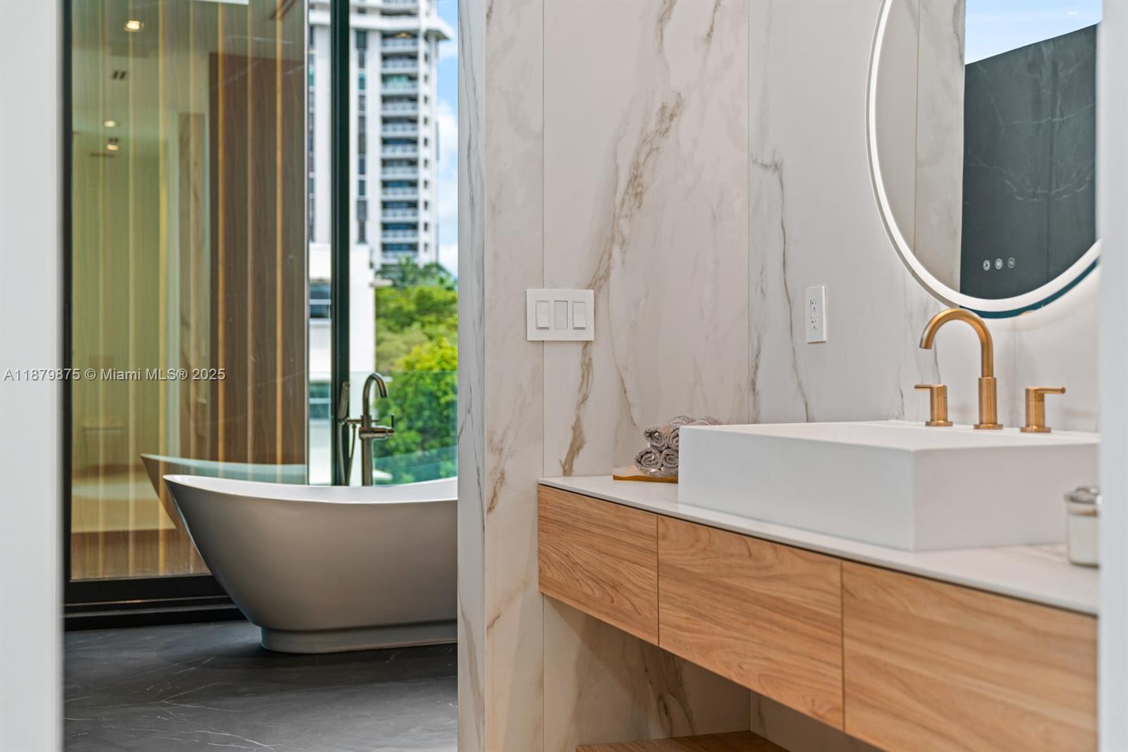 1379 NE 104th St Miami Shores, FL 33138 1379 NE 104th St Miami Shores, FL 33138