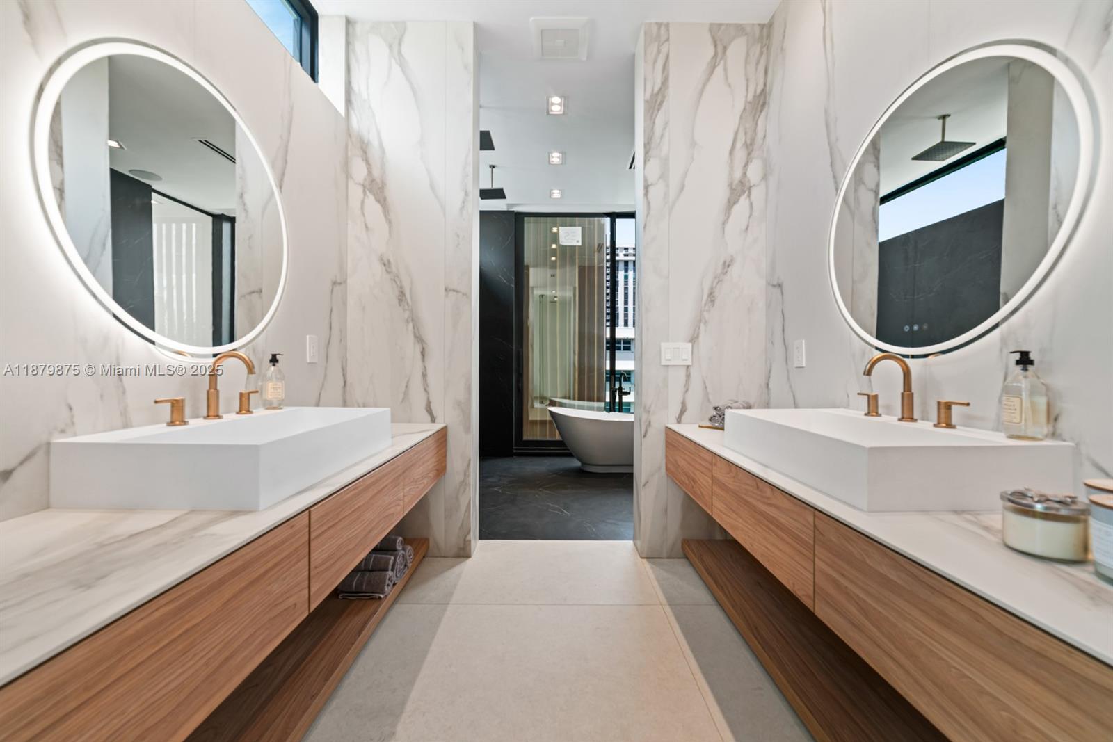 1379 NE 104th St Miami Shores, FL 33138 1379 NE 104th St Miami Shores, FL 33138