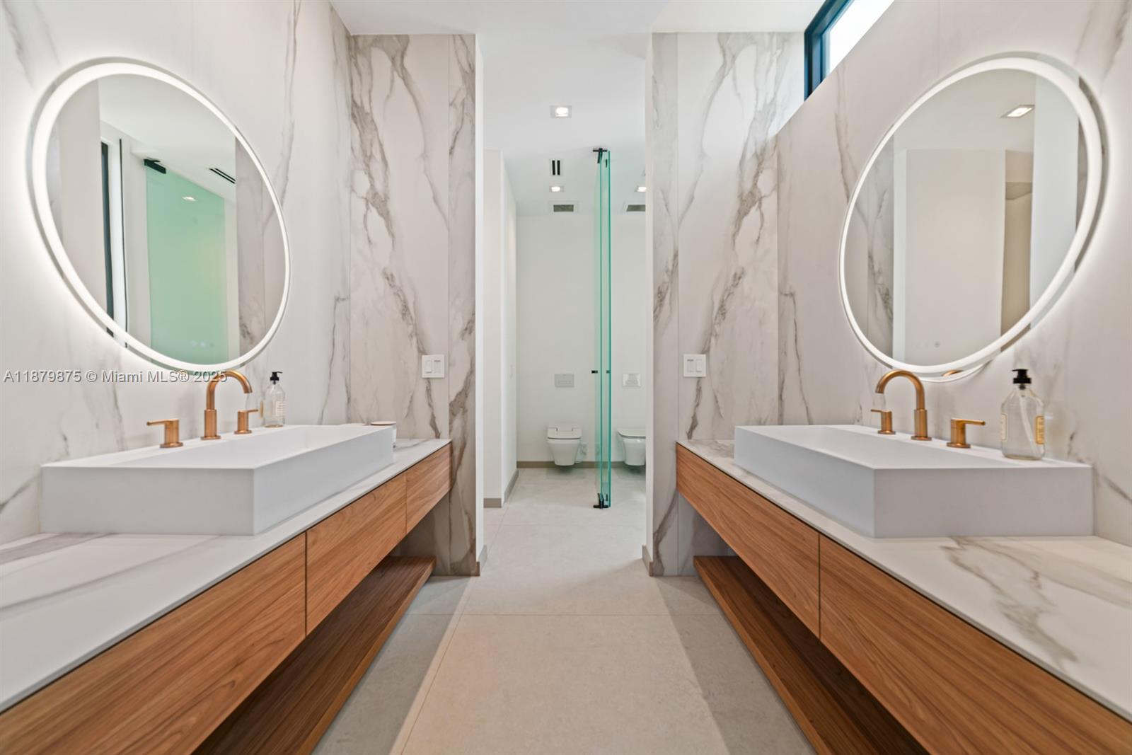 1379 NE 104th St Miami Shores, FL 33138 1379 NE 104th St Miami Shores, FL 33138