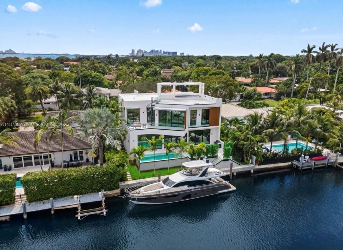 1379 NE 104th St Miami Shores, FL 33138 1379 NE 104th St Miami Shores, FL 33138