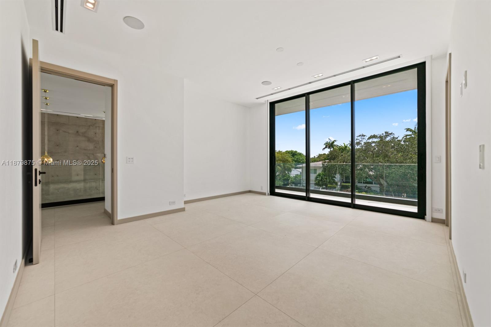 1379 NE 104th St Miami Shores, FL 33138 1379 NE 104th St Miami Shores, FL 33138