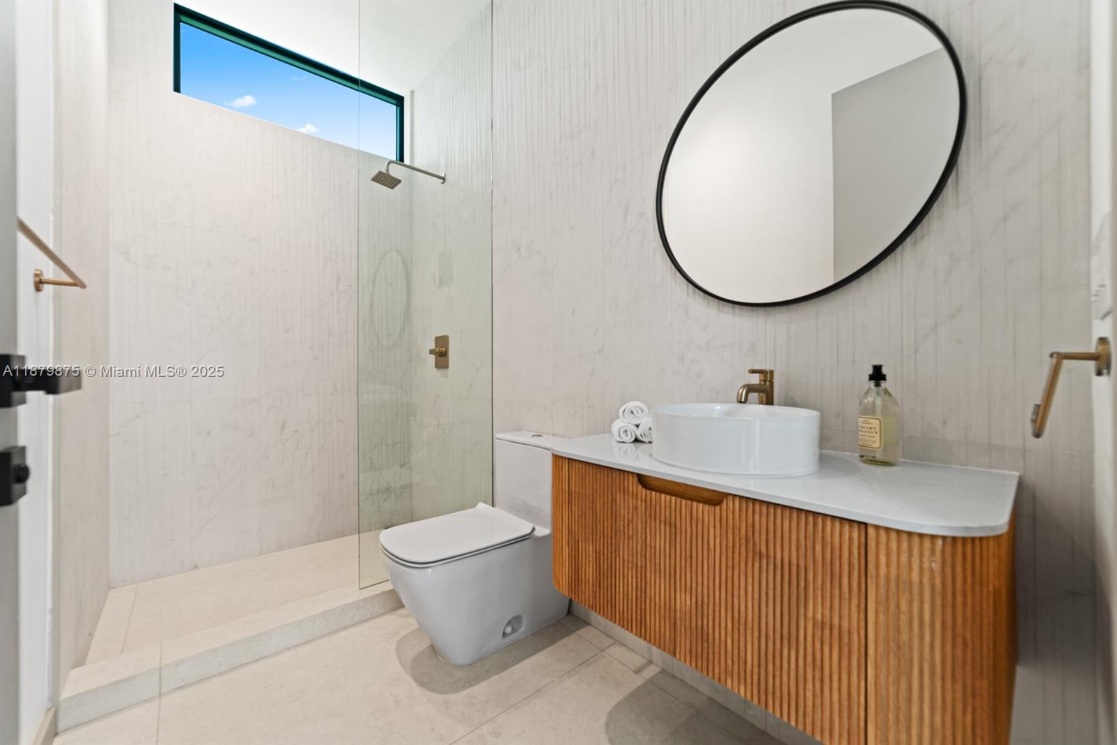 1379 NE 104th St Miami Shores, FL 33138 1379 NE 104th St Miami Shores, FL 33138