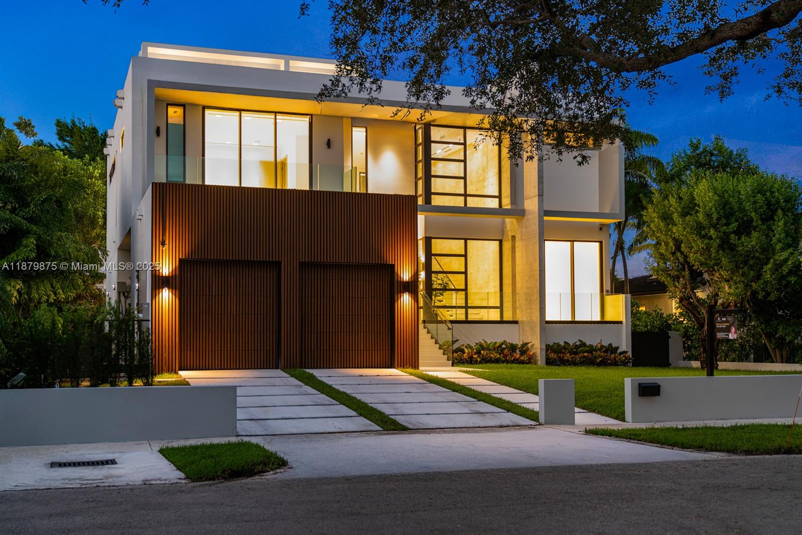 1379 NE 104th St Miami Shores, FL 33138 1379 NE 104th St Miami Shores, FL 33138