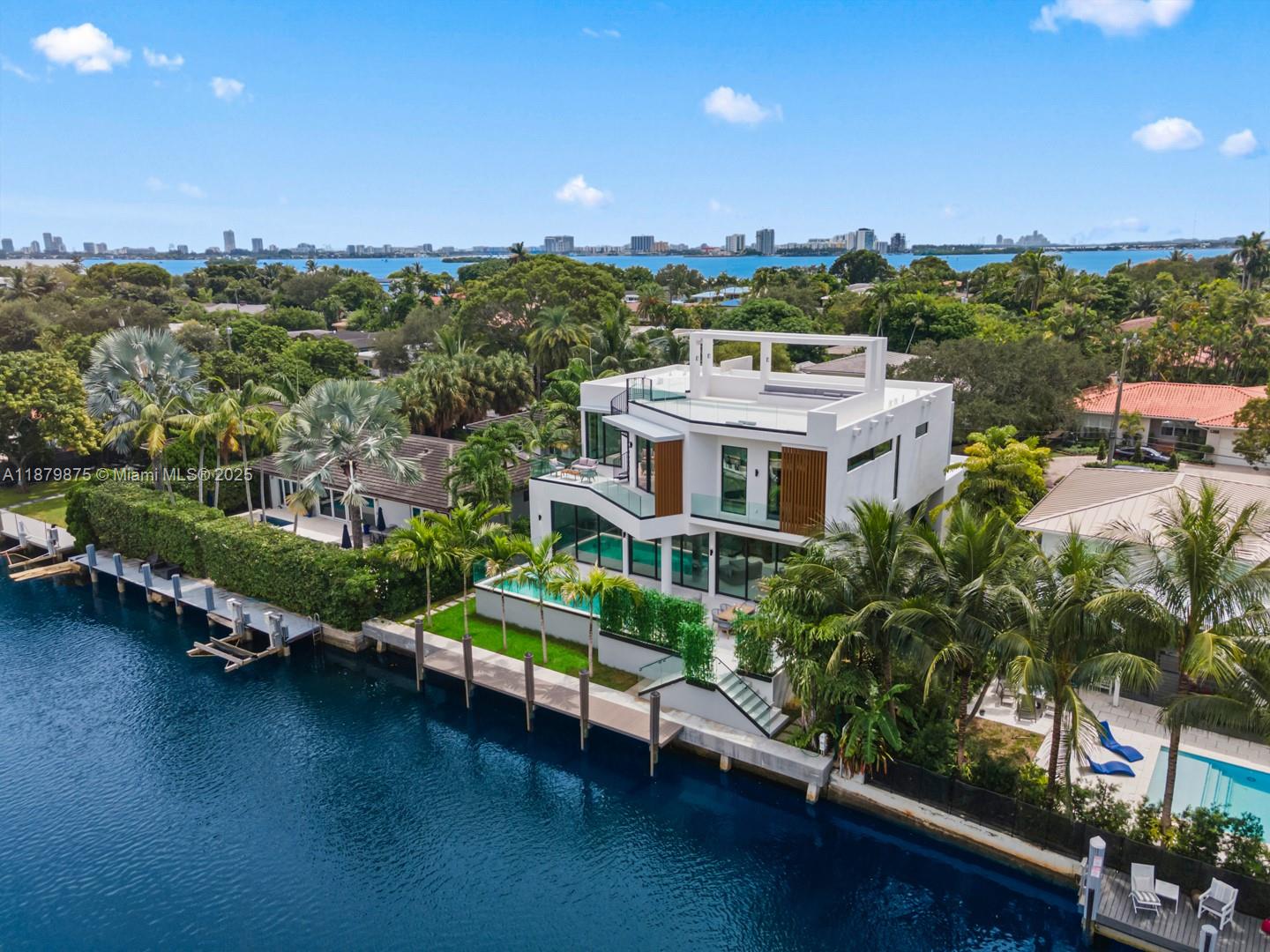 1379 NE 104th St Miami Shores, FL 33138 1379 NE 104th St Miami Shores, FL 33138