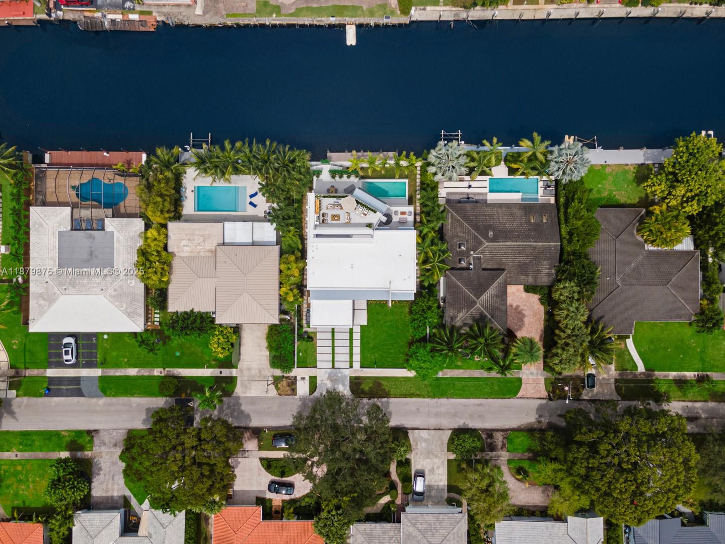 1379 NE 104th St Miami Shores, FL 33138 1379 NE 104th St Miami Shores, FL 33138