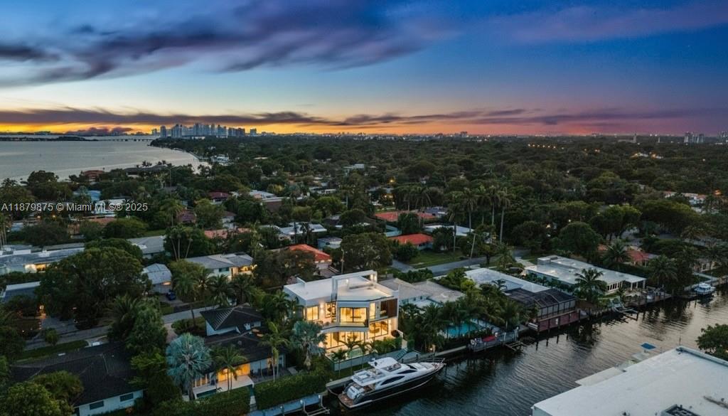 1379 NE 104th St Miami Shores, FL 33138 1379 NE 104th St Miami Shores, FL 33138