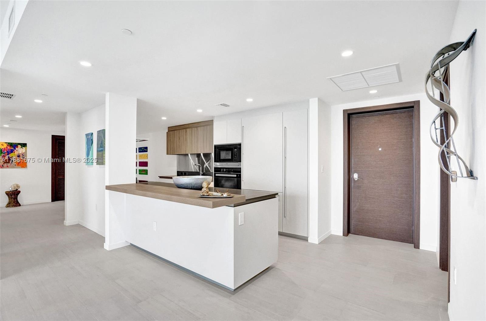 image Brickell Flatiron8