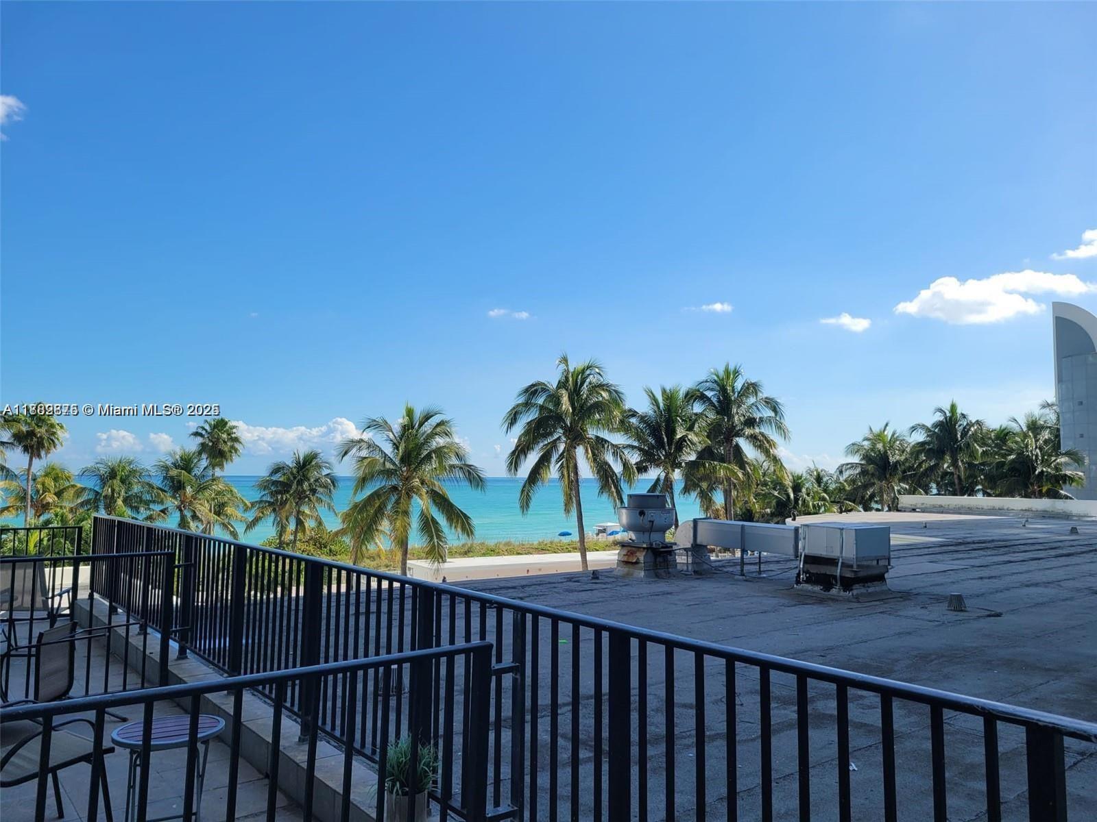 6345 Collins Ave #442