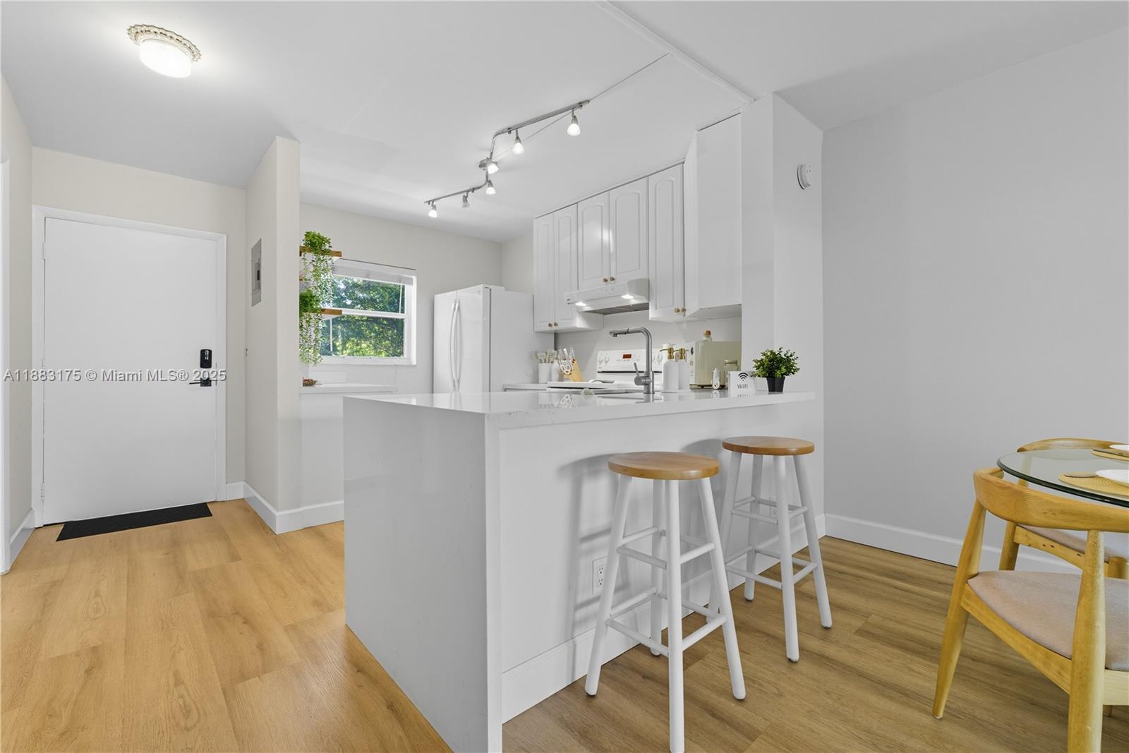 1501 S Ocean Blvd #117 Lauderdale By The Sea, FL 33062