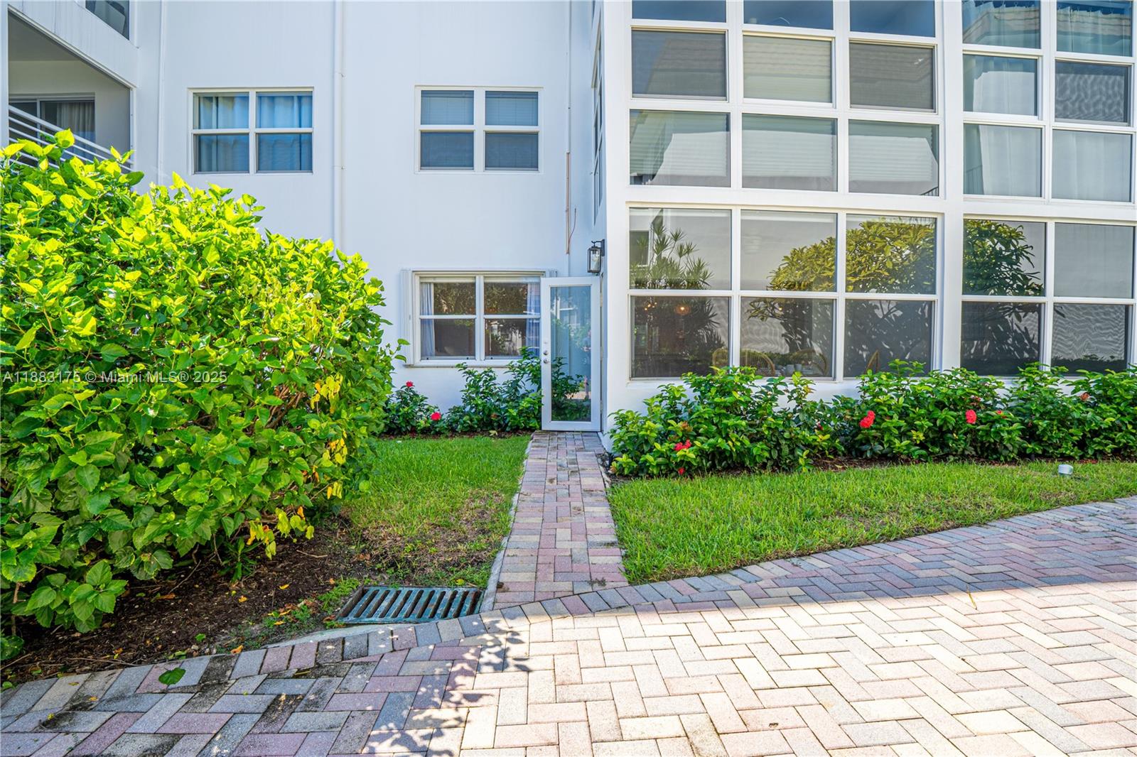 1501 S Ocean Blvd #117 Lauderdale By The Sea, FL 33062