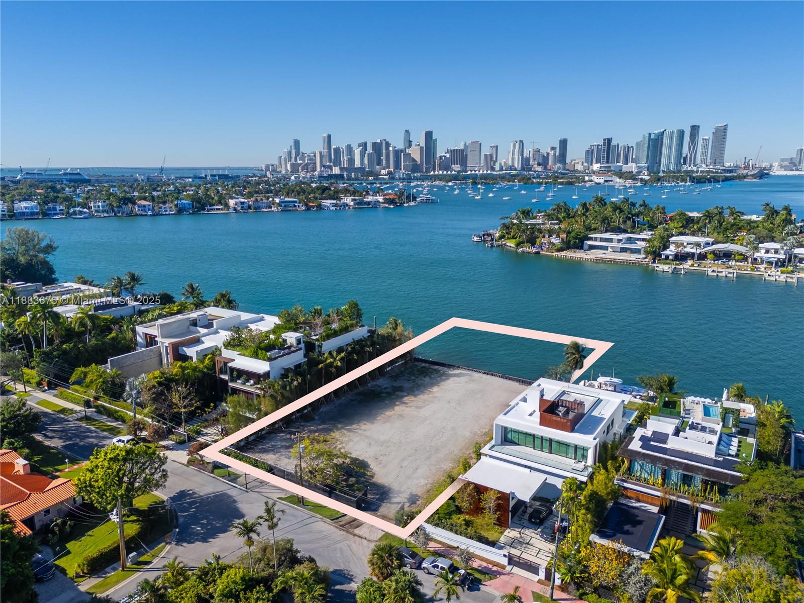 228 + 302 W Dilido Dr Miami Beach, FL 33139