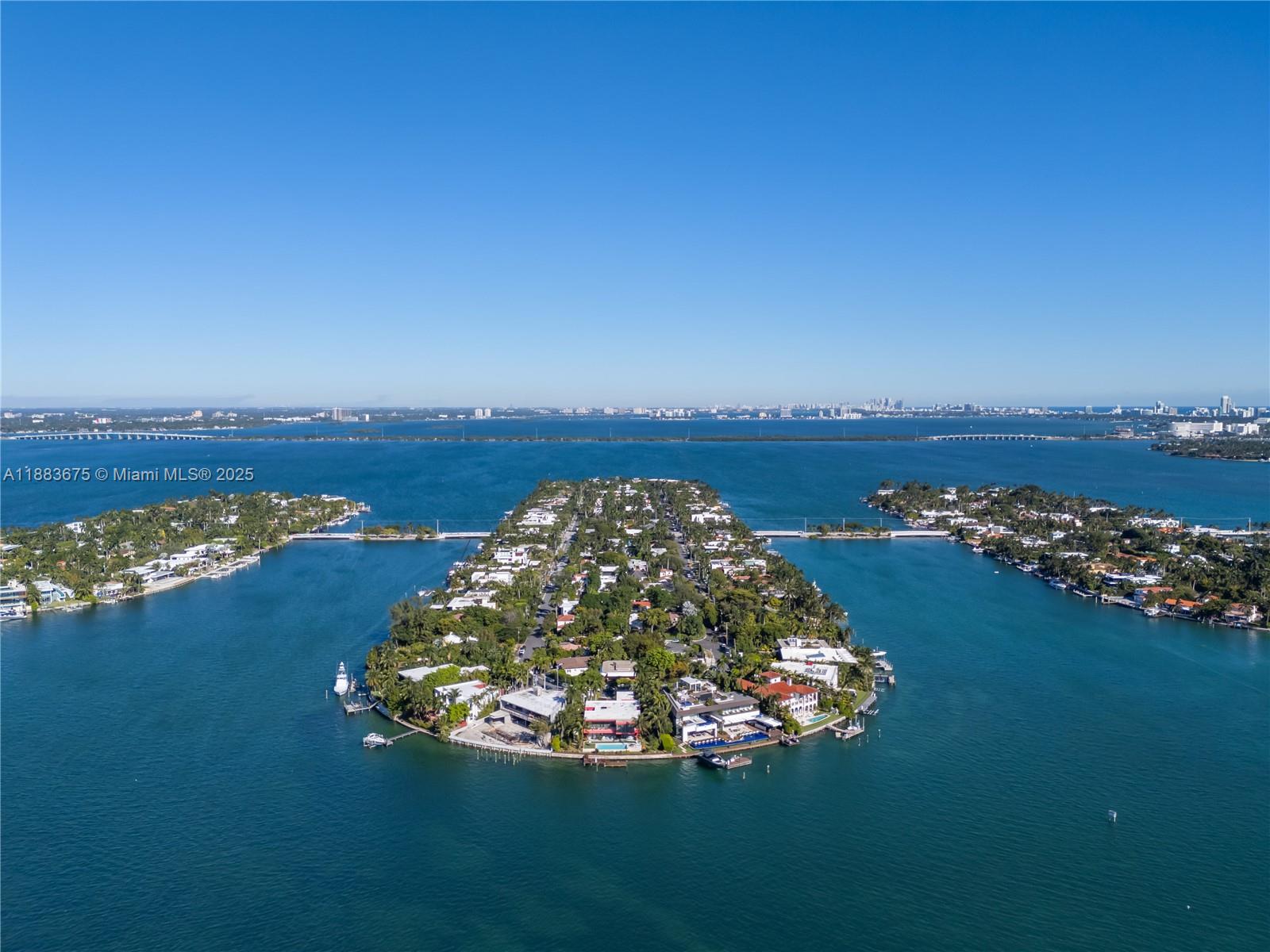 228 + 302 W Dilido Dr Miami Beach, FL 33139