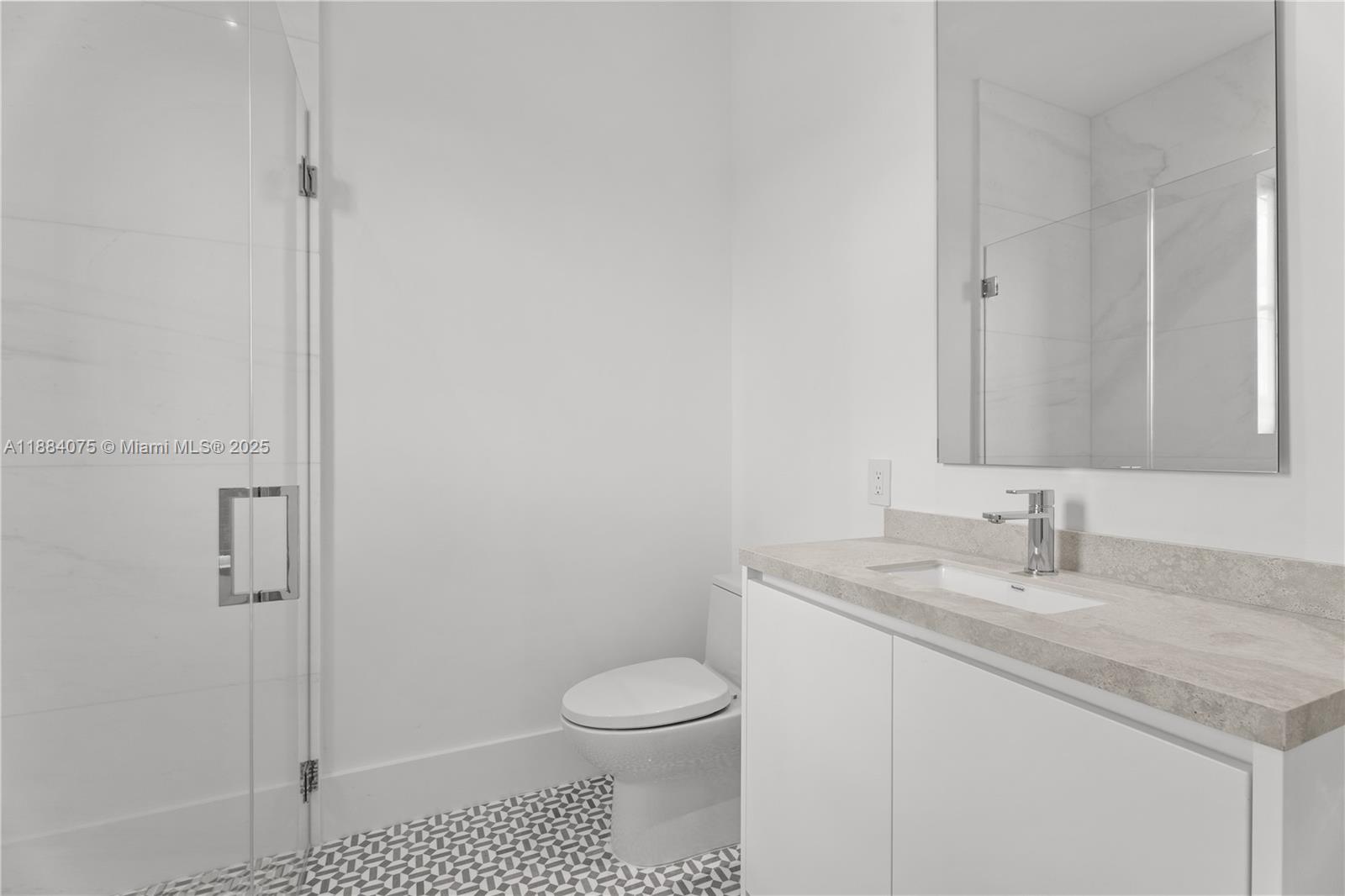 7001 SW 71st Ave Miami, FL 33143