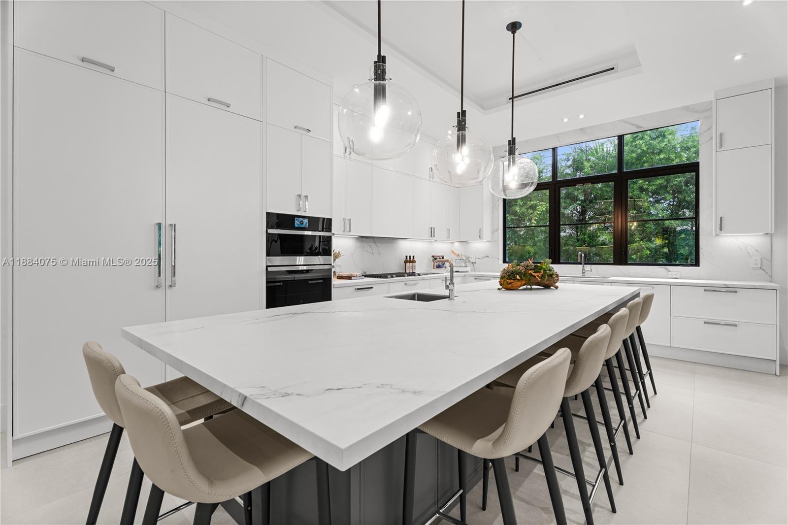 7001 SW 71st Ave Miami, FL 33143