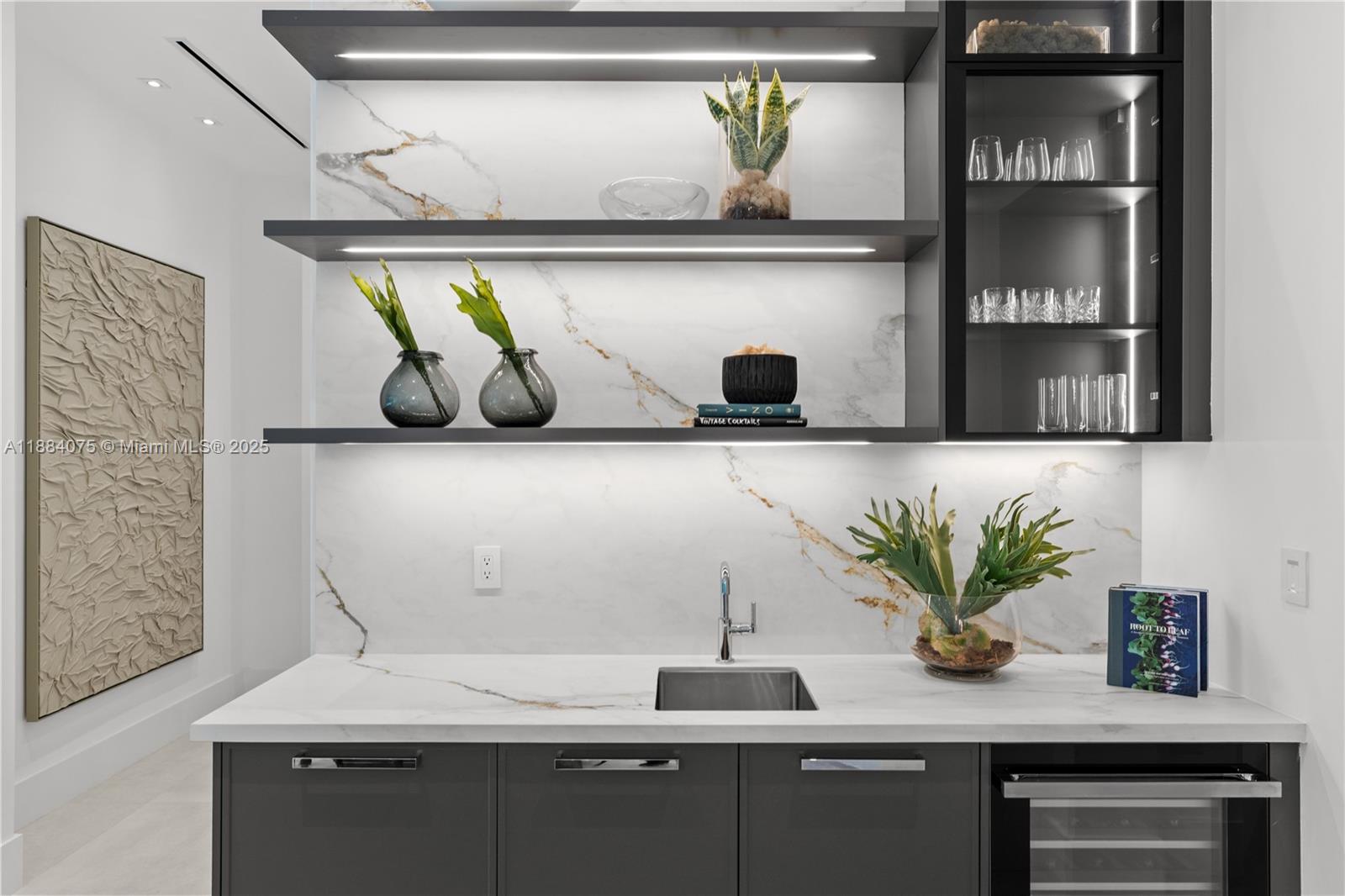 7001 SW 71st Ave Miami, FL 33143