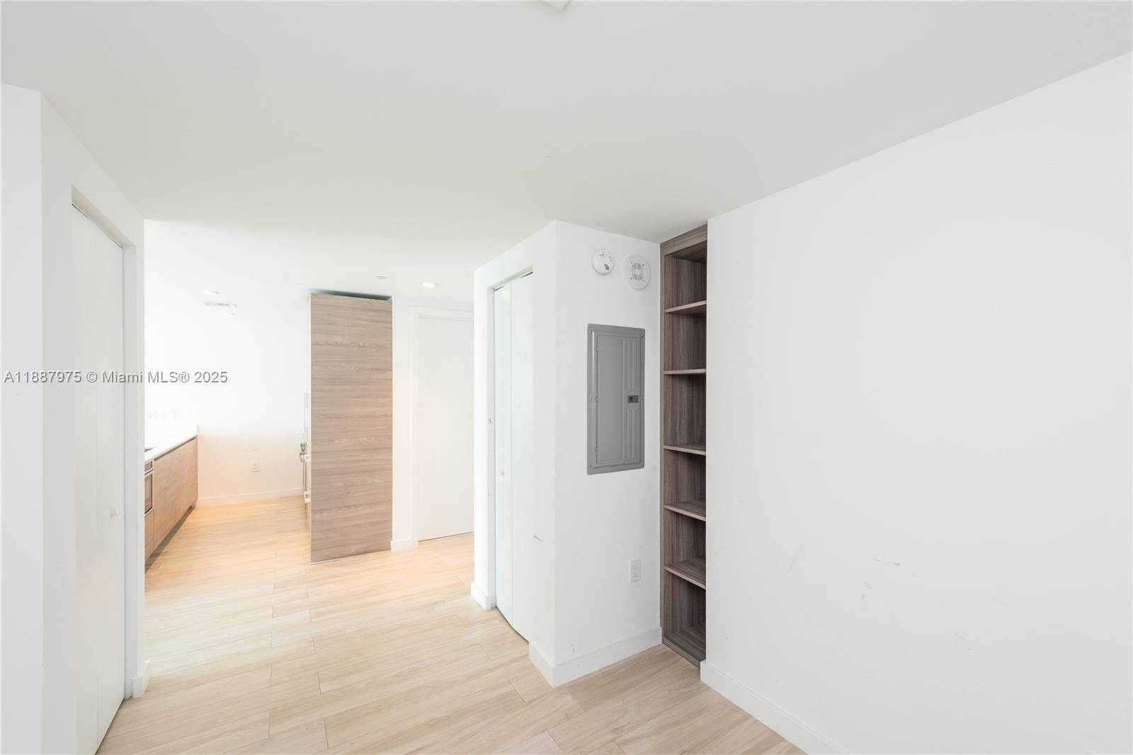 image 1300 S Miami Avenue Condo9