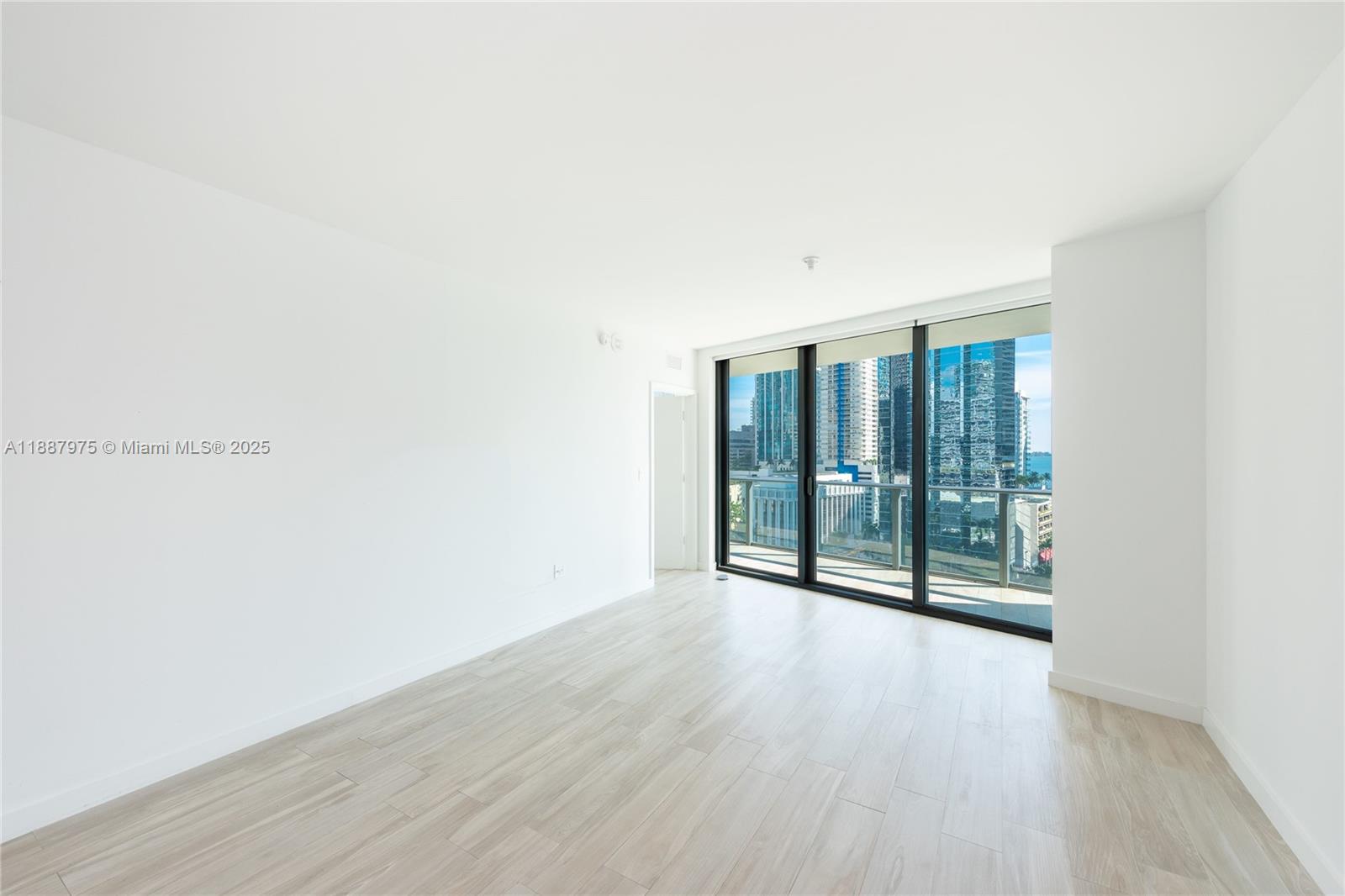 image 1300 S Miami Avenue Condo2