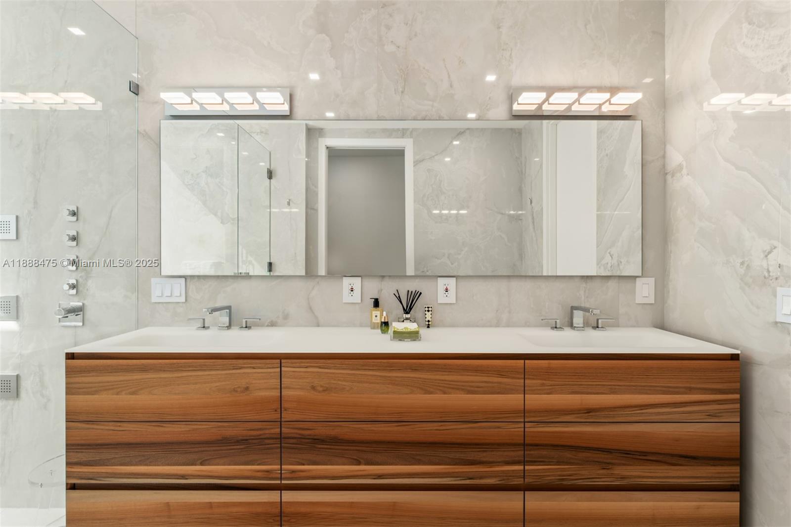 3114 Prairie Ave Miami Beach, FL 33140