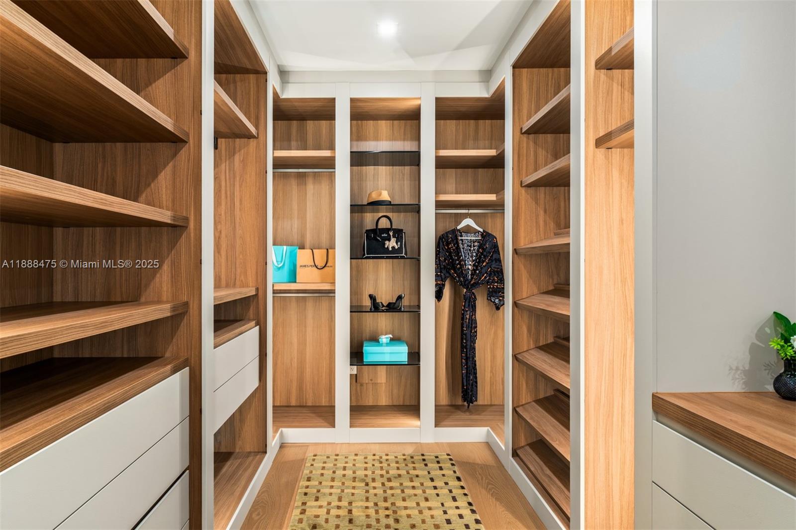 3114 Prairie Ave Miami Beach, FL 33140