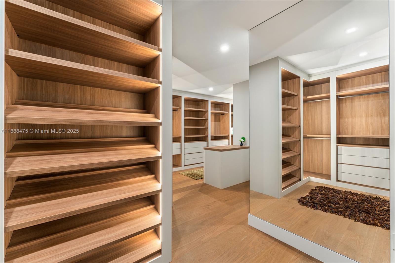 3114 Prairie Ave Miami Beach, FL 33140