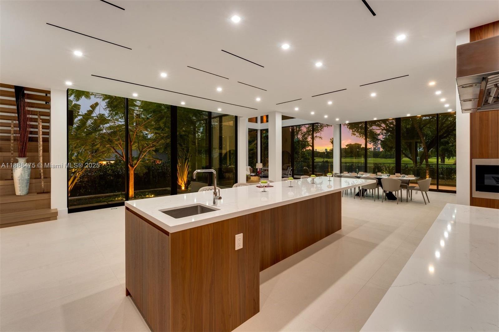 3114 Prairie Ave Miami Beach, FL 33140