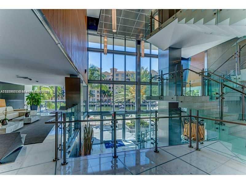 2950 NE 188th St #309,Aventura, FL 33180