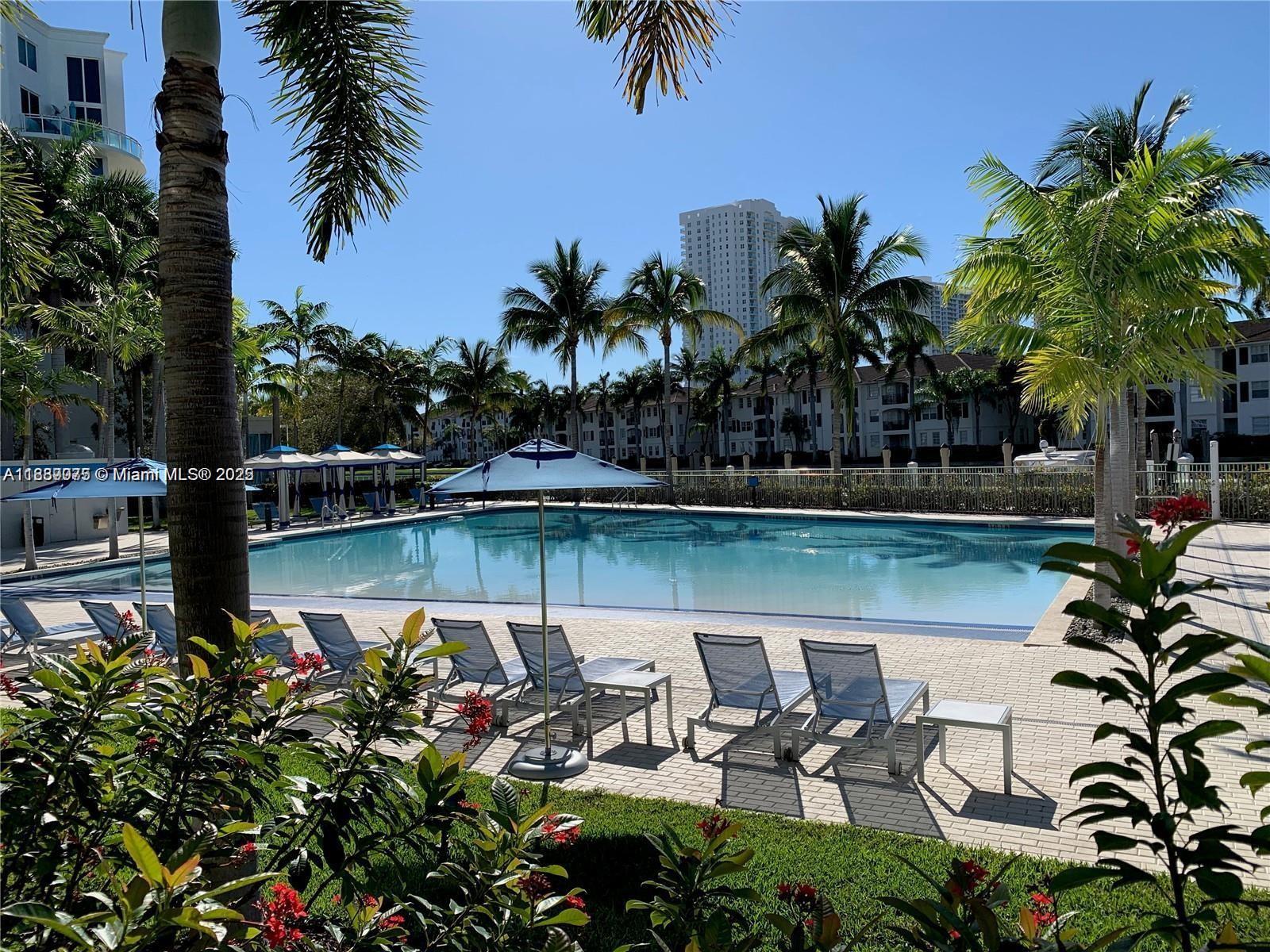 2950 NE 188th St #309,Aventura, FL 33180