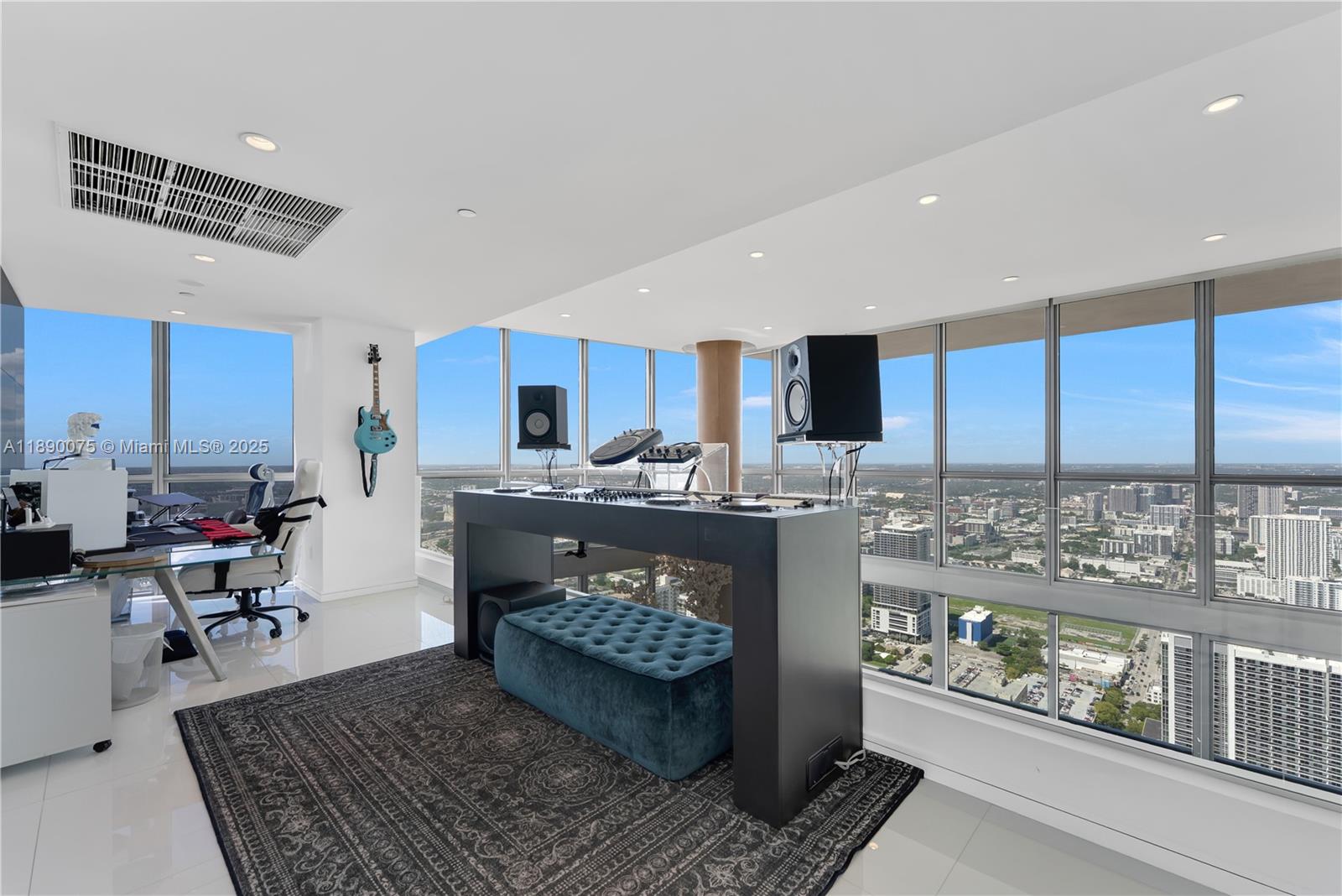 image Marquis Residences11