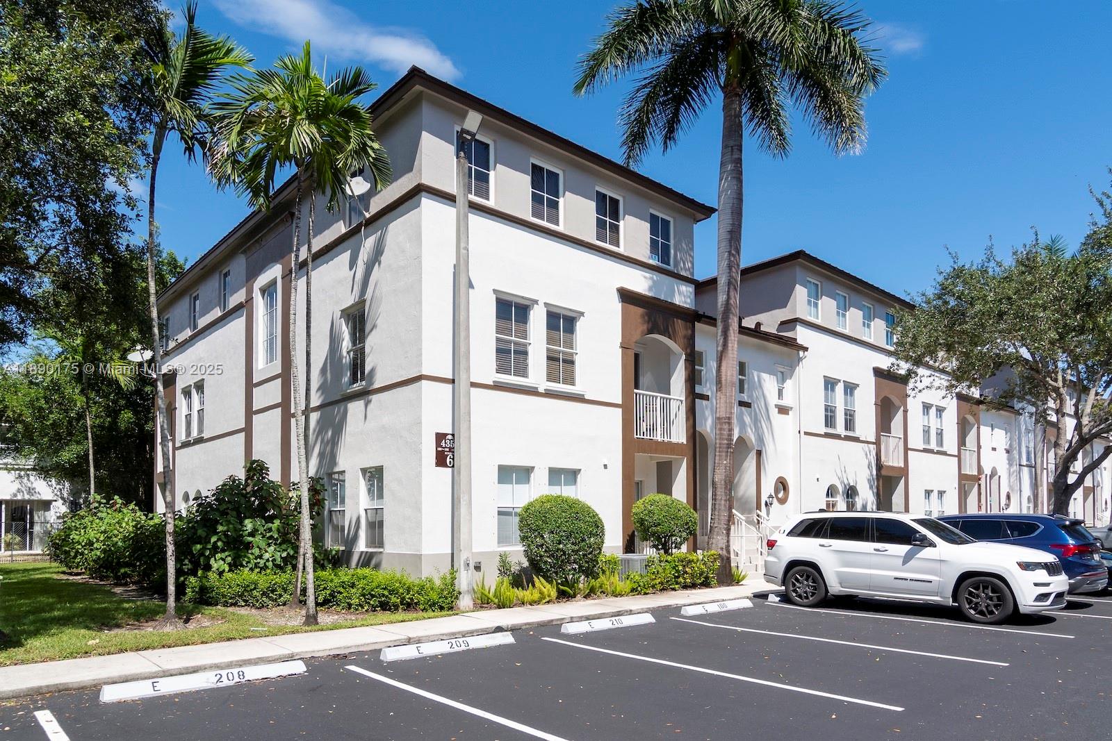 4351 SW 160th Ave #200
