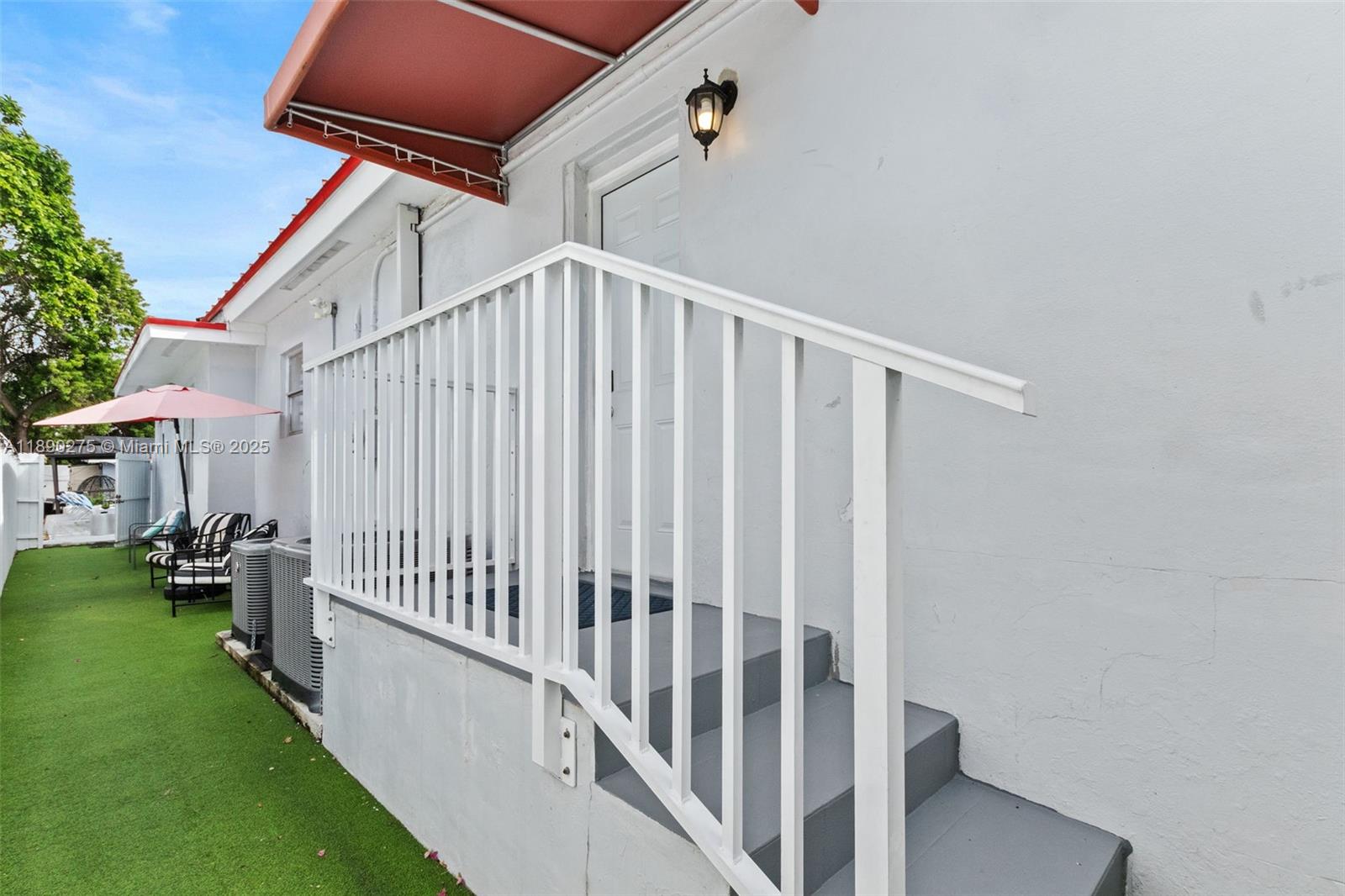 6355 SW 30th St Miami, FL 33155 6355 SW 30th St Miami, FL 33155