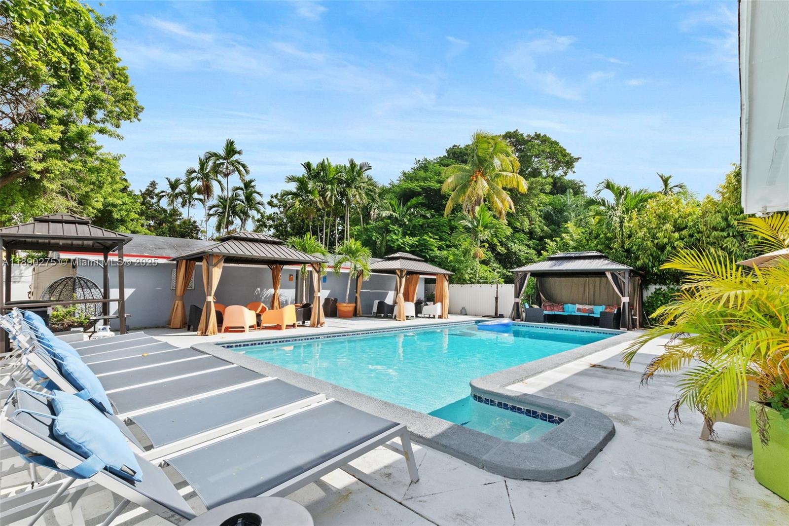 6355 SW 30th St Miami, FL 33155 6355 SW 30th St Miami, FL 33155