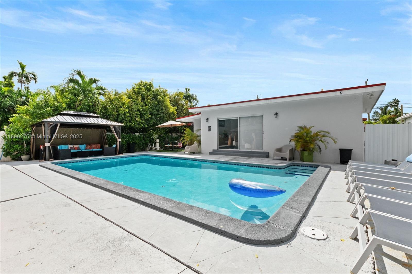 6355 SW 30th St Miami, FL 33155 6355 SW 30th St Miami, FL 33155