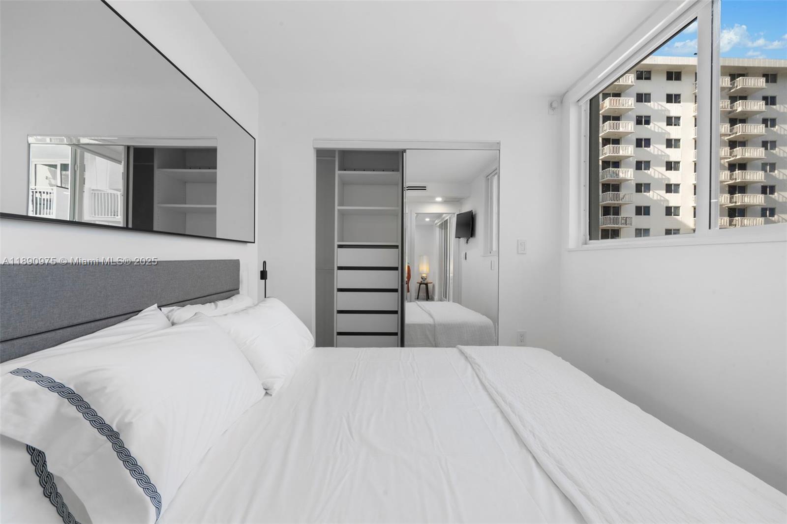 345 Ocean Dr #326 Miami Beach, FL 33139