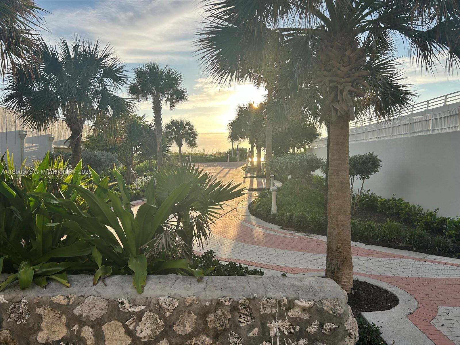 345 Ocean Dr #326 Miami Beach, FL 33139