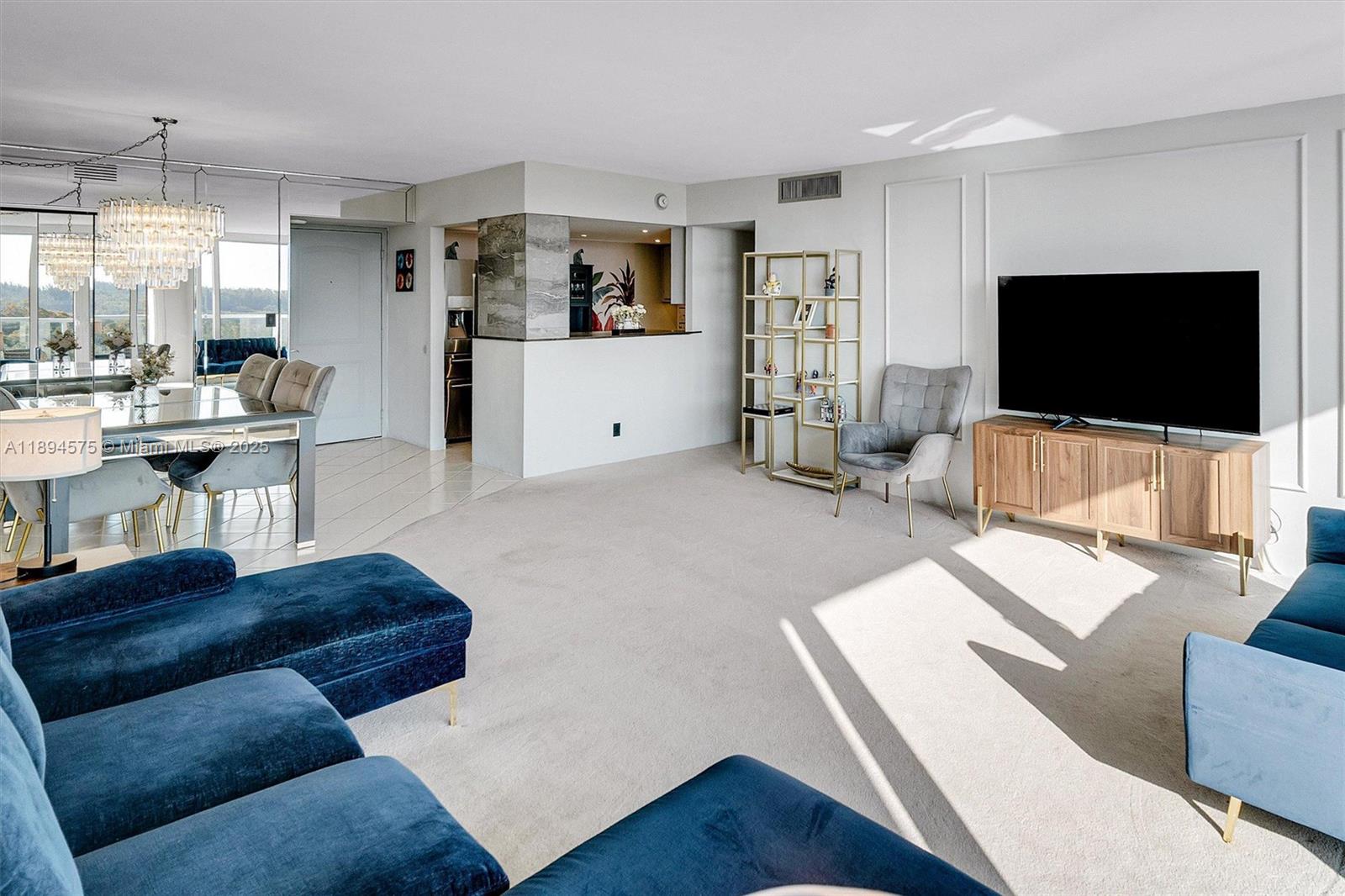 image Arlen House East Condo2