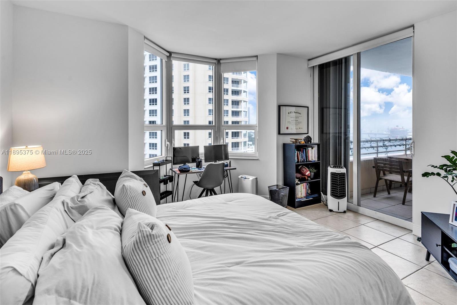 808 Brickell Key Dr #2003 Miami, FL 33131