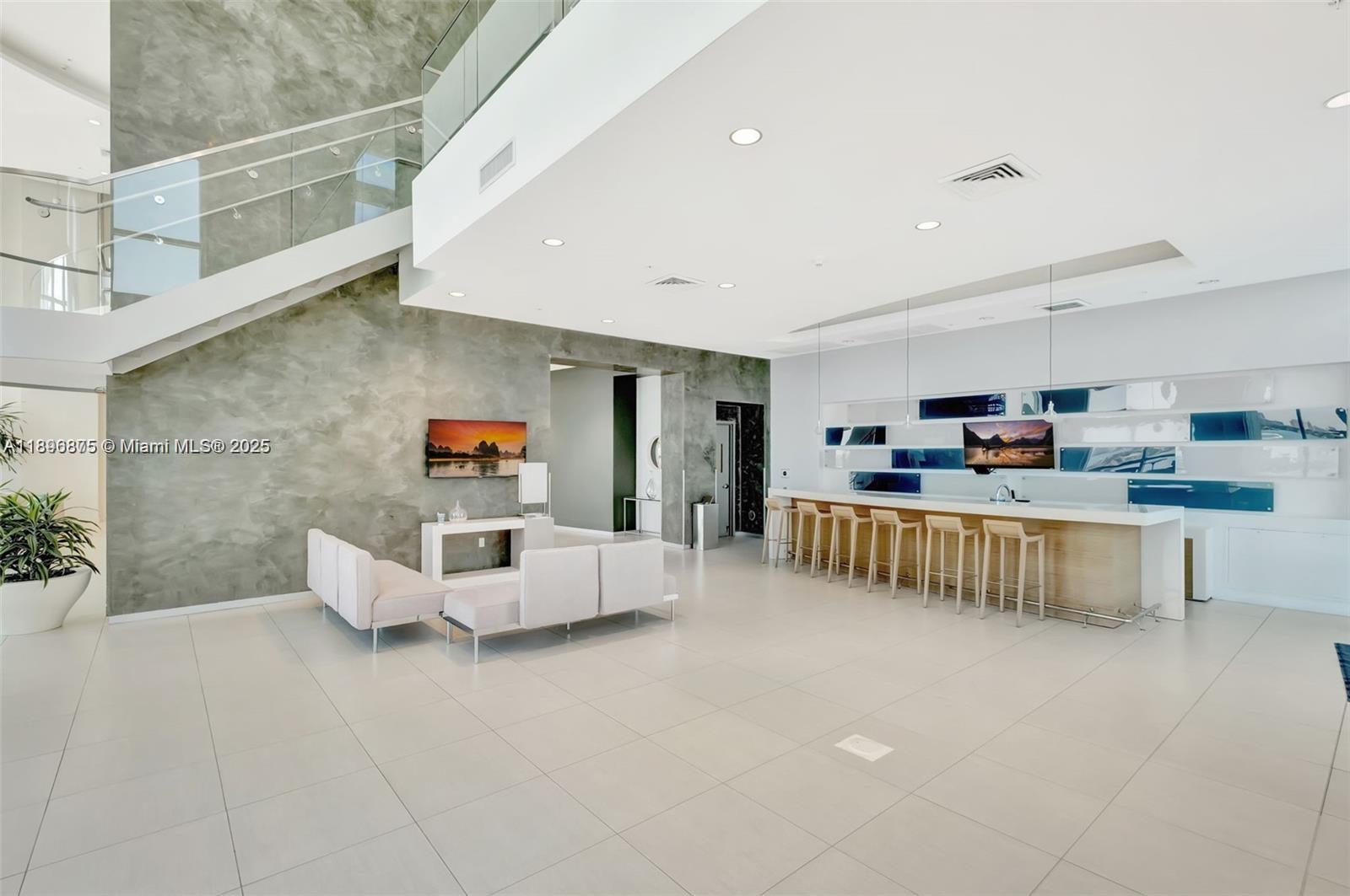 image QUANTUM ON THE BAY40