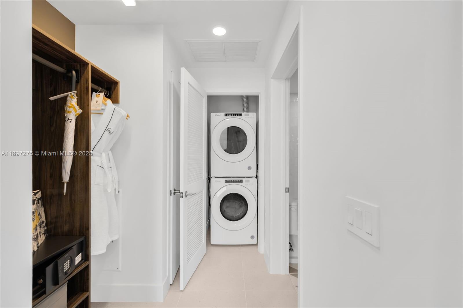 image Natiivo / Gale Residence11