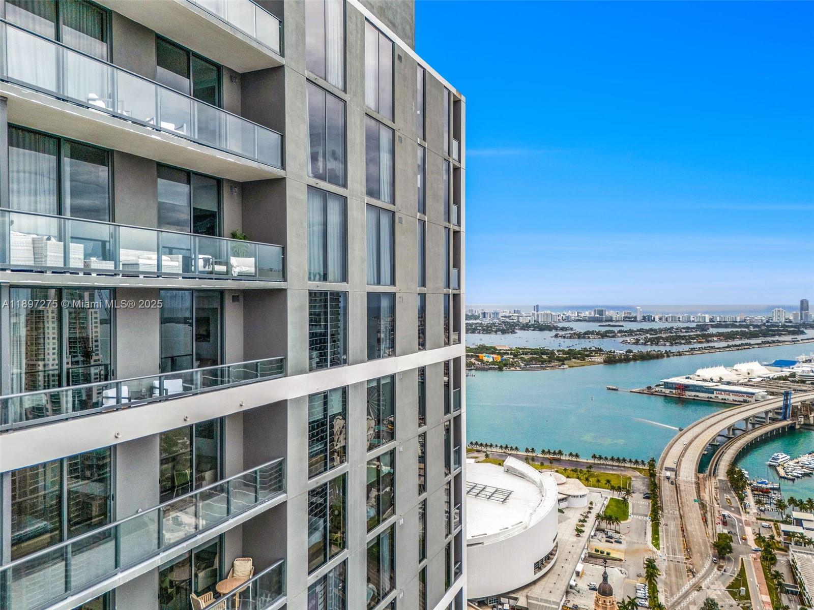 image Natiivo / Gale Residence16