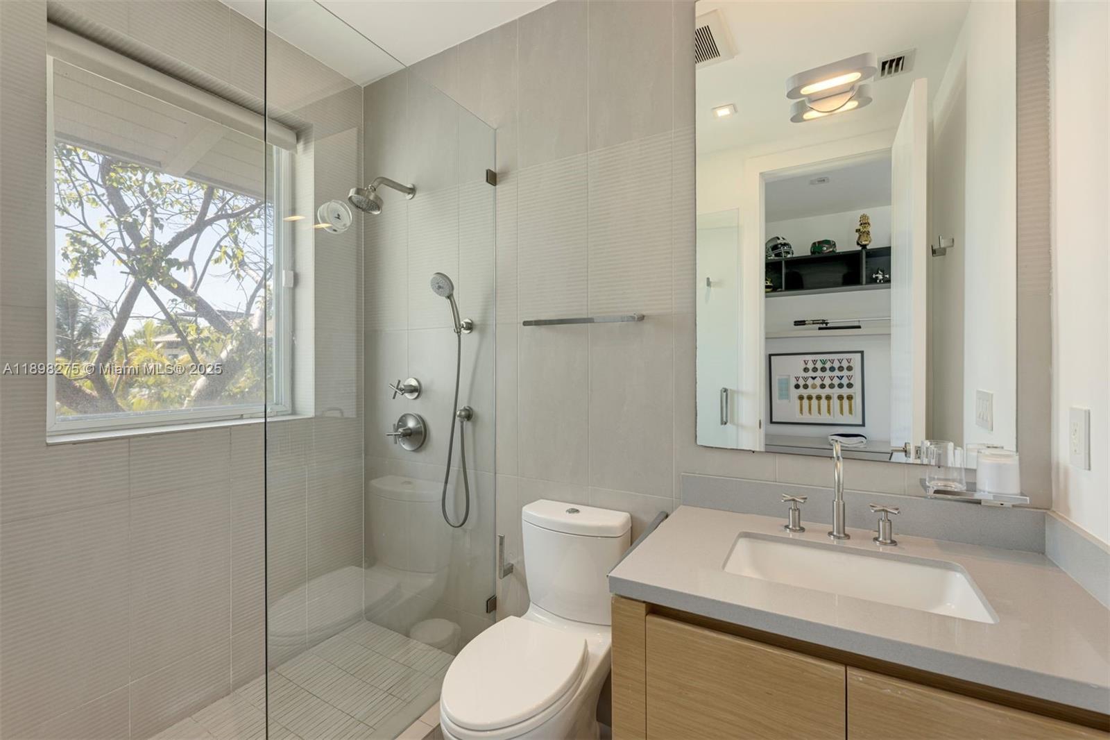 765 Allendale Rd Key Biscayne, FL 33149 765 Allendale Rd Key Biscayne, FL 33149