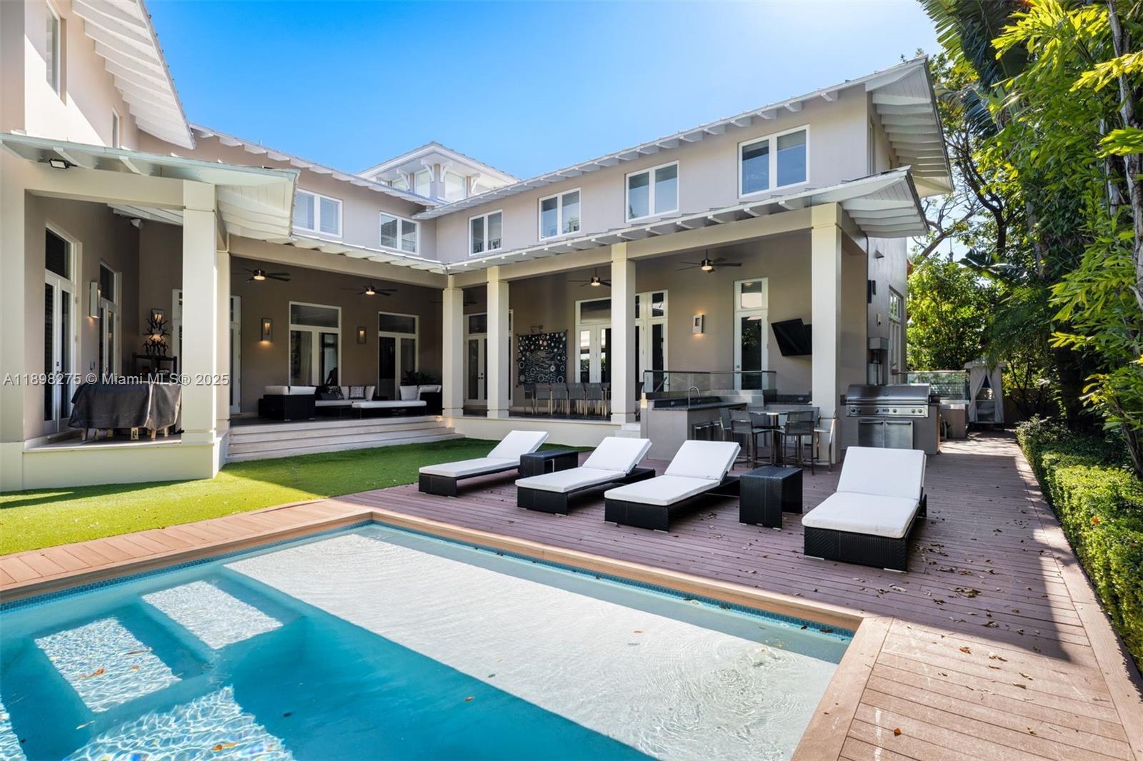 765 Allendale Rd Key Biscayne, FL 33149 765 Allendale Rd Key Biscayne, FL 33149