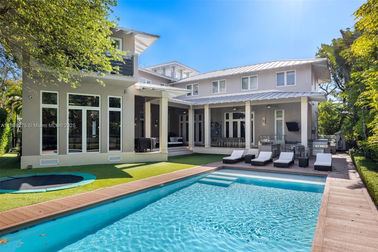 765 Allendale Rd Key Biscayne, FL 33149 765 Allendale Rd Key Biscayne, FL 33149