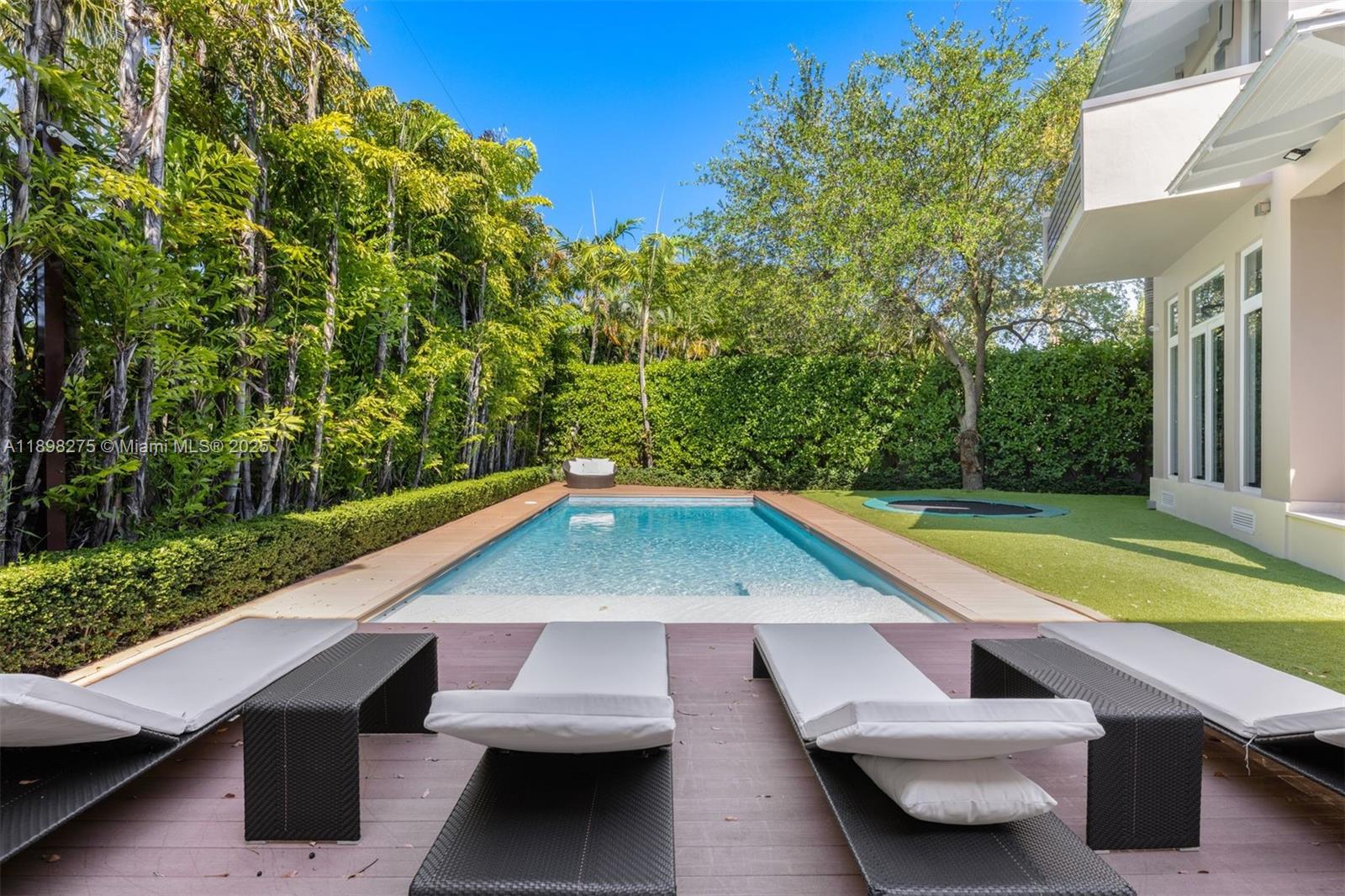 765 Allendale Rd Key Biscayne, FL 33149 765 Allendale Rd Key Biscayne, FL 33149