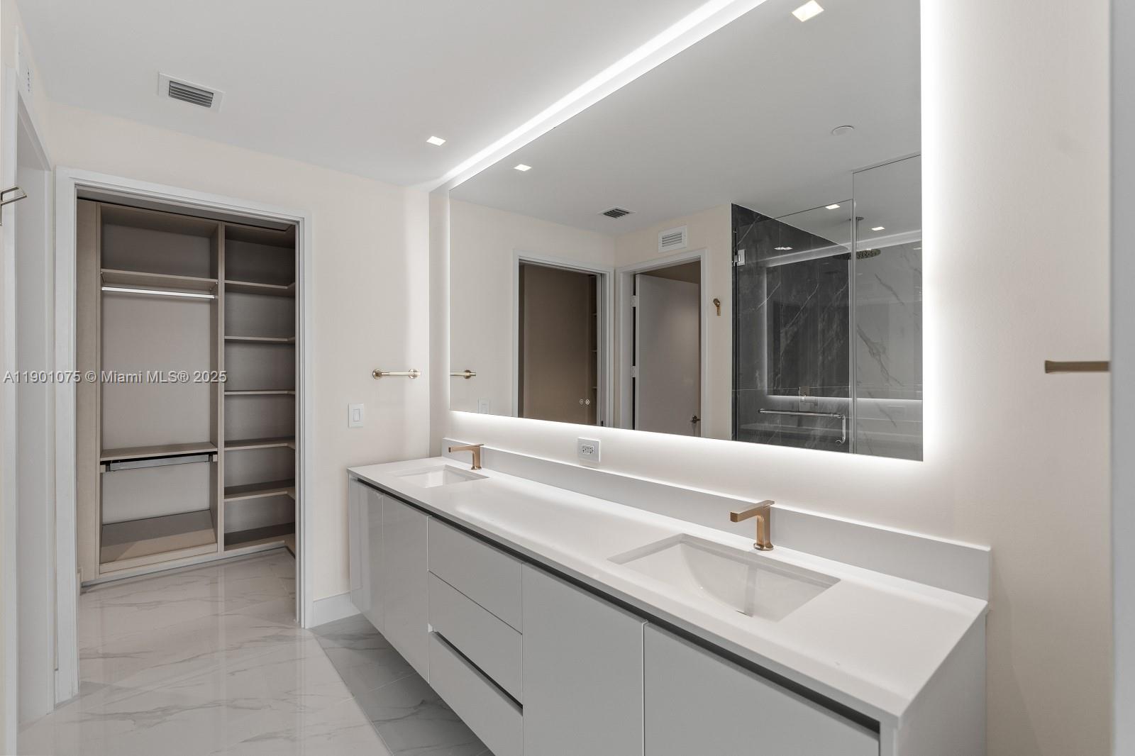 image Aria Reserve15